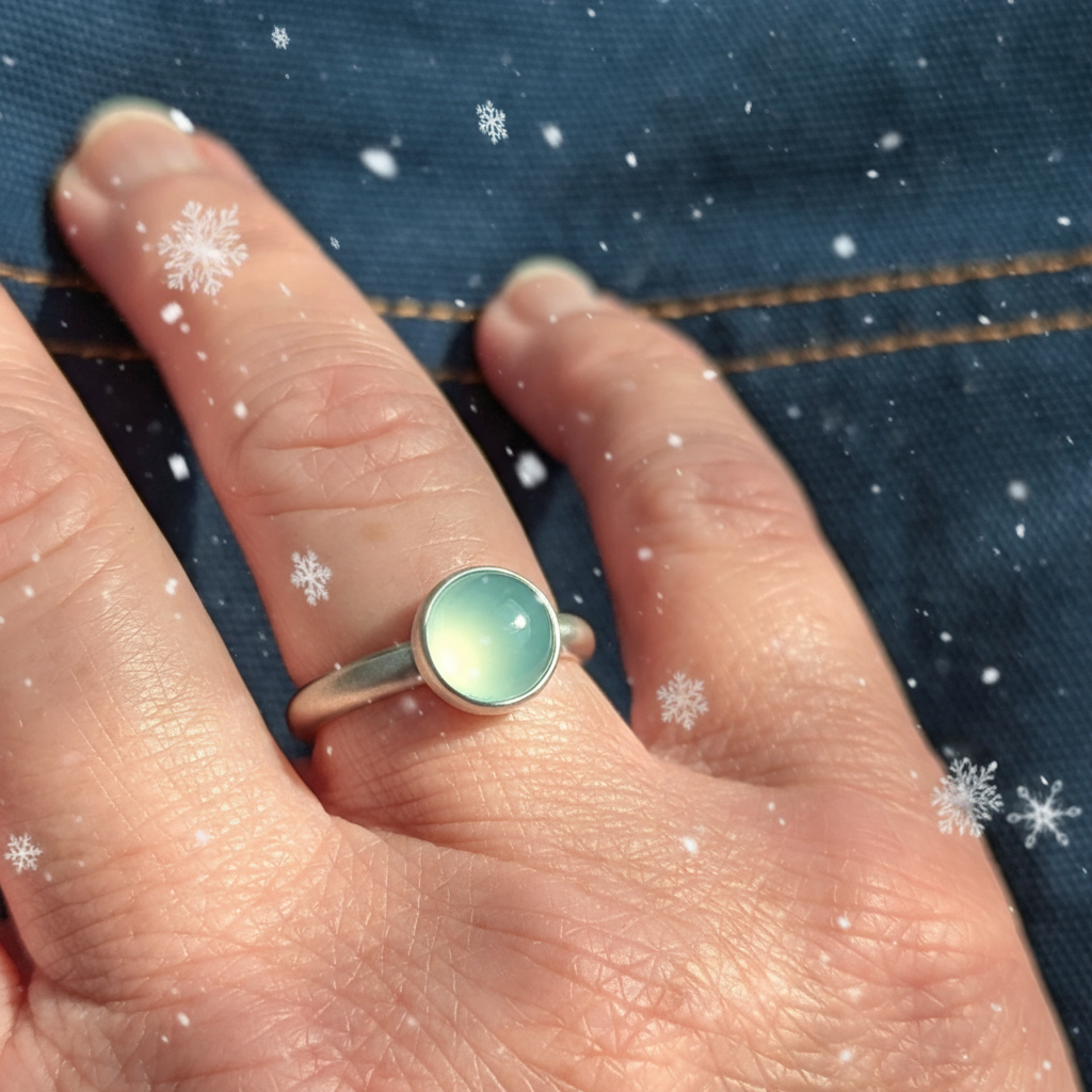Dreamy Blue Silver Ring with Snowfall