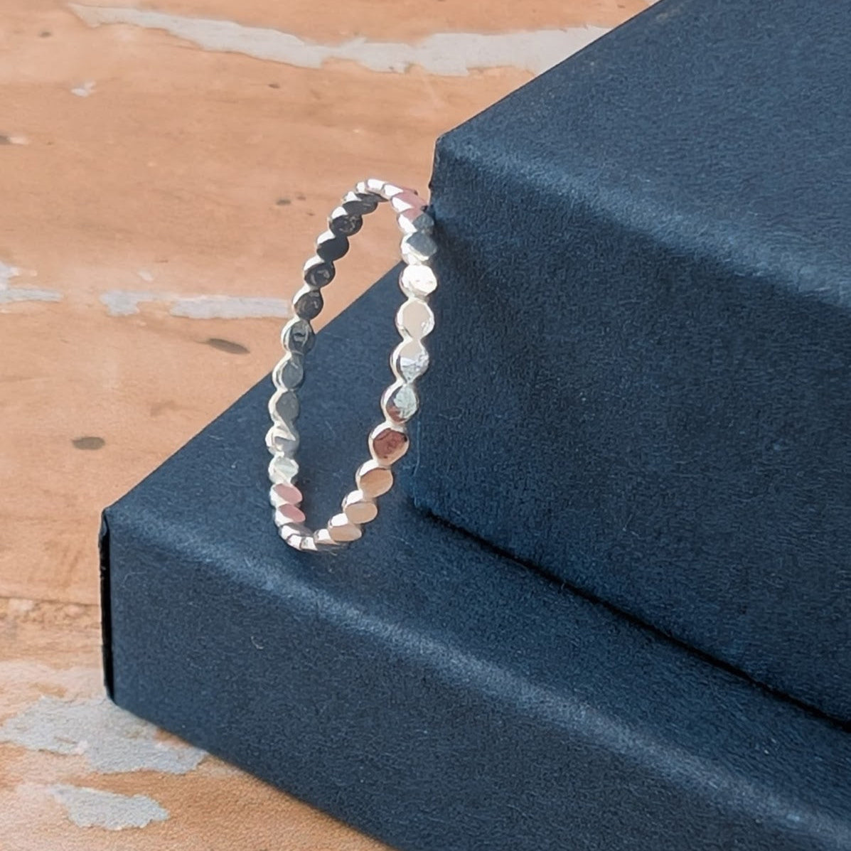 Tiny pebbles hammered silver ring o blue box